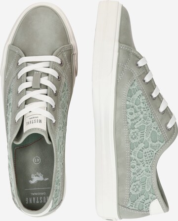 MUSTANG Sneakers laag in Groen