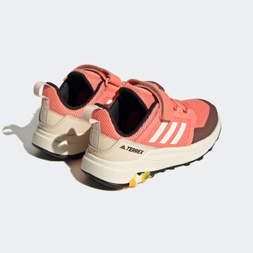 ADIDAS TERREX - Sapato baixo 'Trailmaker' em laranja