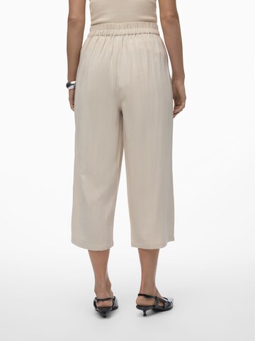 VERO MODA Loose fit Pleat-front trousers 'GISELLE' in White