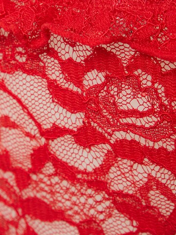 WILD LOVERS Стринг 'MAIA' в червено