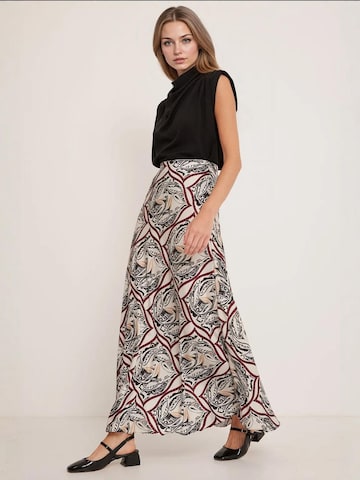 Bigdart Skirt in White