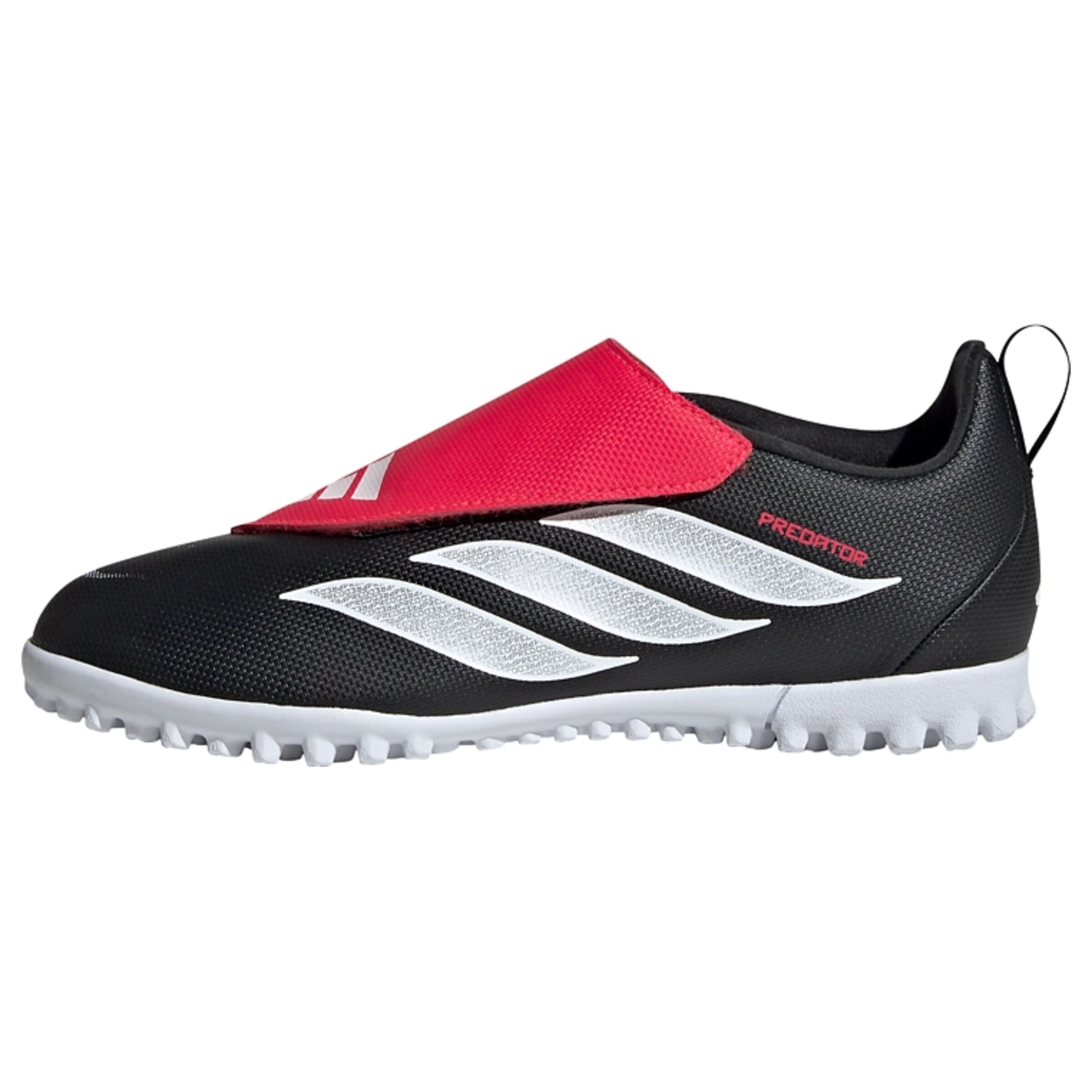 Chaussure de sport 'Predator Club' ADIDAS PERFORMANCE en noir : devant