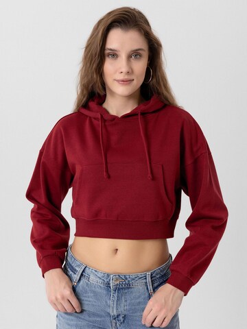 Felpa di Jacey Quinn in rosso: frontale