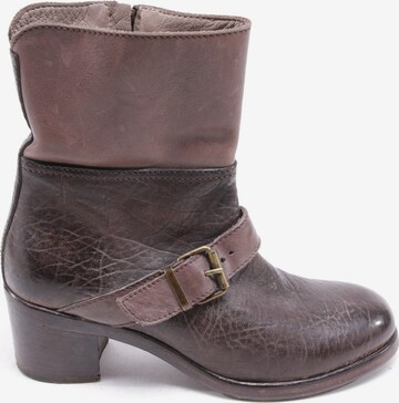 MOMA Dress Boots in 36 in Brown: front