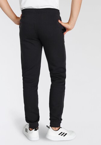 Champion Authentic Athletic Apparel Tapered Broek in Zwart