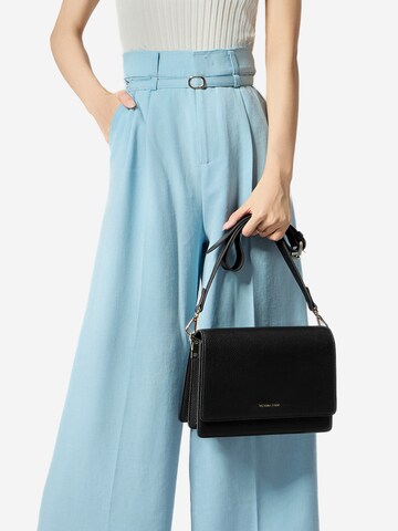 Victoria Hyde - Mala de ombro ' Luna ' em preto