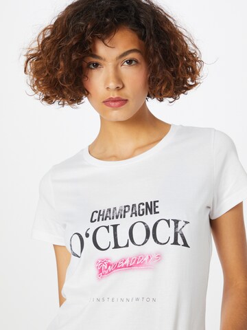 EINSTEIN & NEWTON T-shirt 'Champagne O´clock' i vit