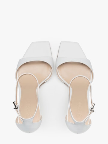 Sandalo '3801-3' di Estro in bianco