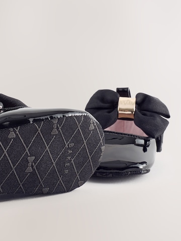 Baker by Ted Baker Newborn in Schwarz