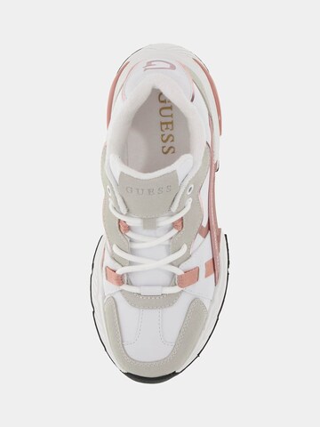 GUESS Sneaker 'Runner Carrli' in Pink