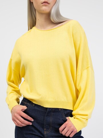 BROKE + SCHÖN Sweater in Yellow