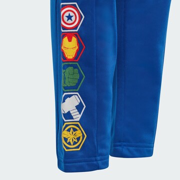 Regular Pantalon de sport 'Marvel Avengers' ADIDAS SPORTSWEAR en bleu