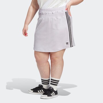 ADIDAS ORIGINALS Athletic Skorts in White: front