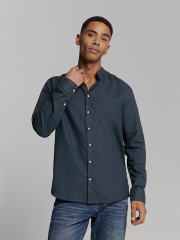Coupe regular Chemise No Excess en bleu : devant