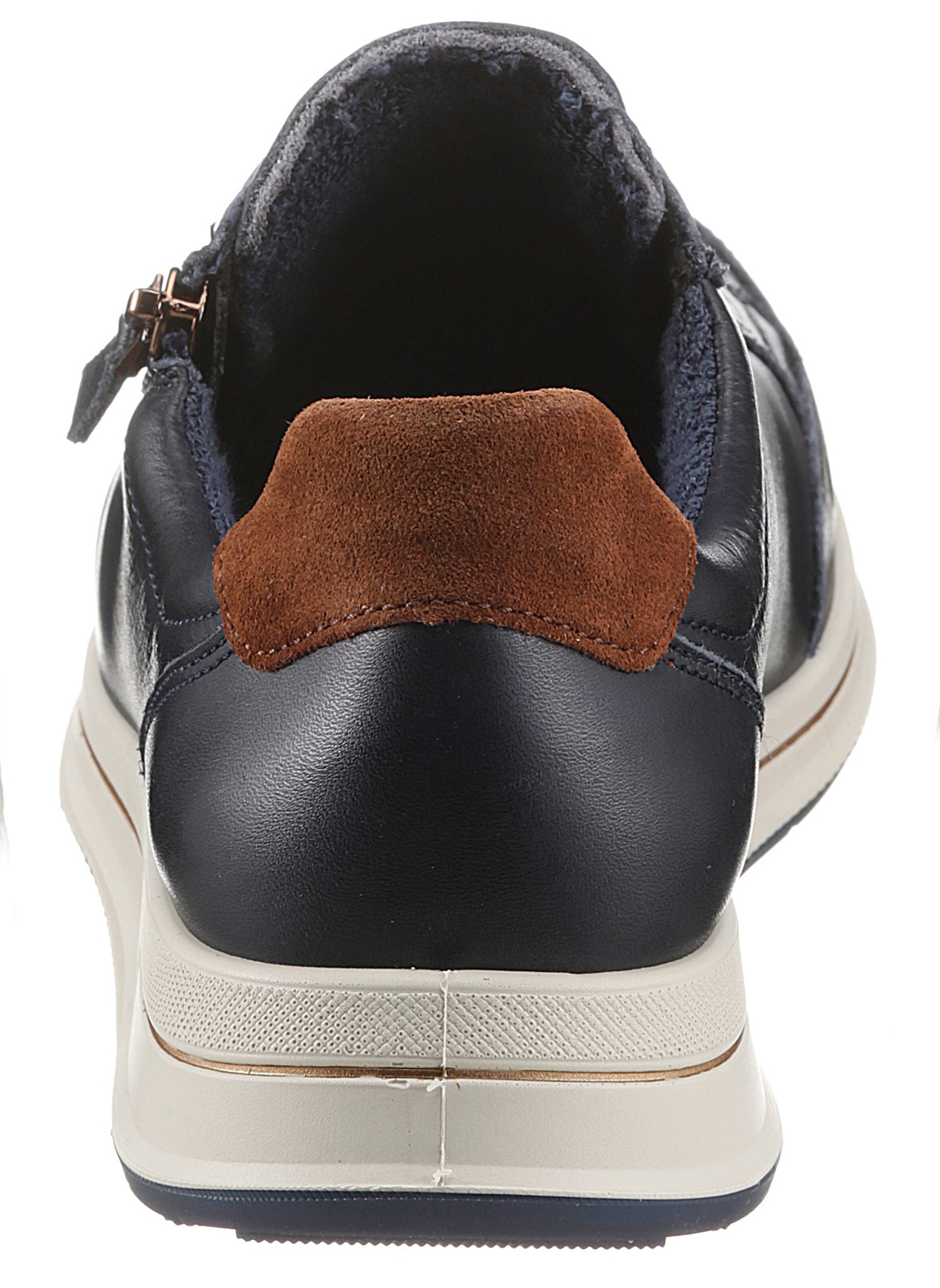 ARA - Sapatilhas baixas em preto