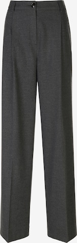 Basler Pleated Pants in Grey: front