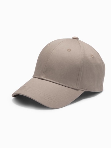 Ombre Cap in Grey: front