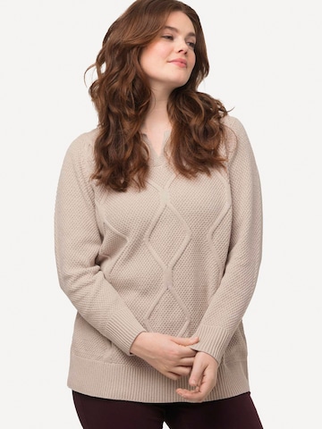 Ulla Popken - Jersey en beige: frente