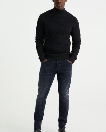 WE Fashion Sweater in Black