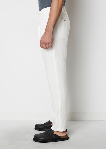 Effilé Pantalon chino Marc O'Polo en blanc