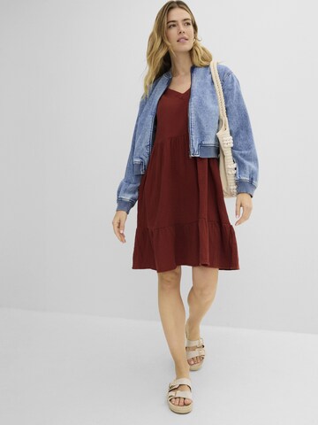 bonprix Kleid in Braun