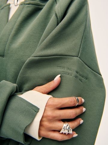 Kamila Šikl Sweatshirt in Groen