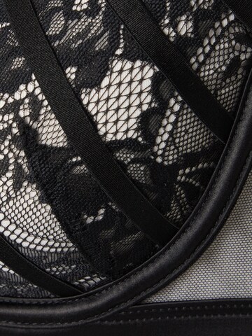 Hunkemöller - Halter Sujetador 'Emmeline Up' en negro