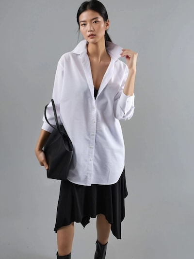 Busem Blusa em L em branco, Vista do artigo
