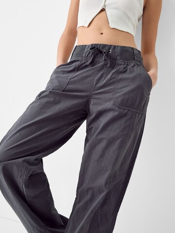 Wide Leg Pantalon Bershka en gris