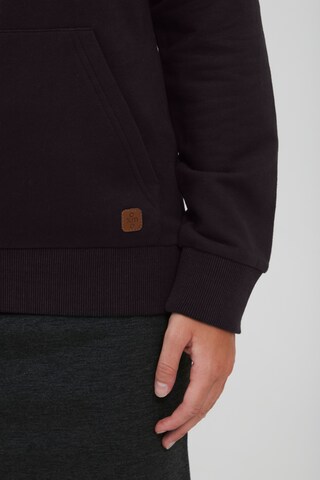 Oxmo - Sudadera 'Julia Pile' en negro