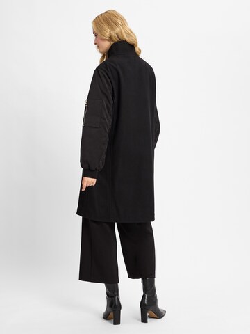 Liu Jo Übergangsmantel in Schwarz