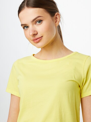 AMERICAN VINTAGE T-shirt 'Decatur' i gul