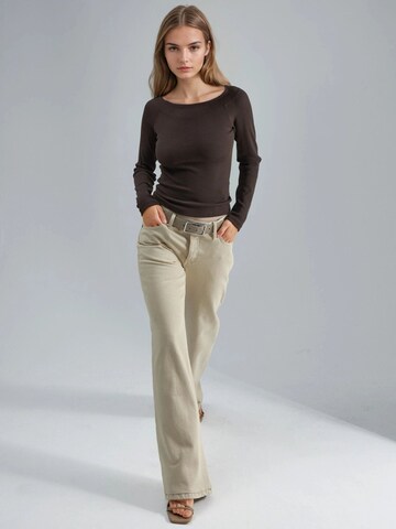 T-shirt Busem en marron