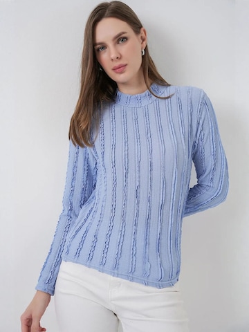 Bigdart - Blusa em azul: frente