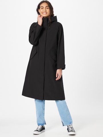 elvine Between-Seasons Coat 'Effie' in Black: front