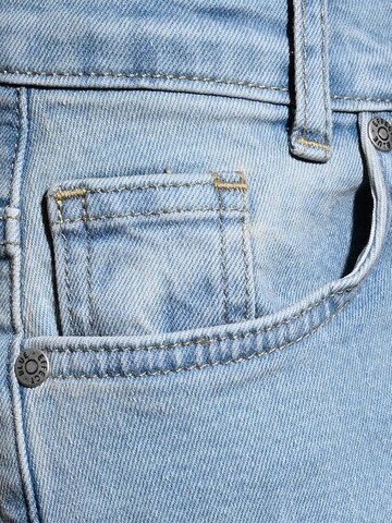 Regular Jean BLUE EFFECT en bleu