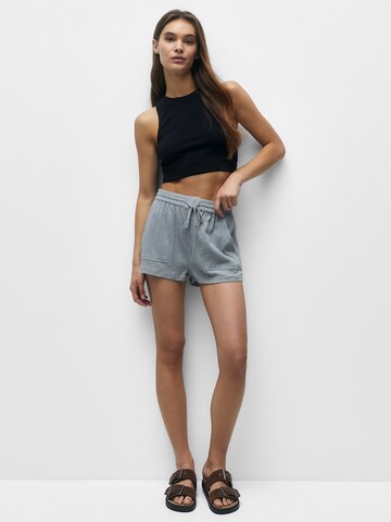 Regular Pantalon Pull&Bear en gris