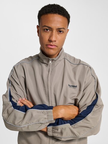 Veste de sport 'Loose Track' Hummel en gris