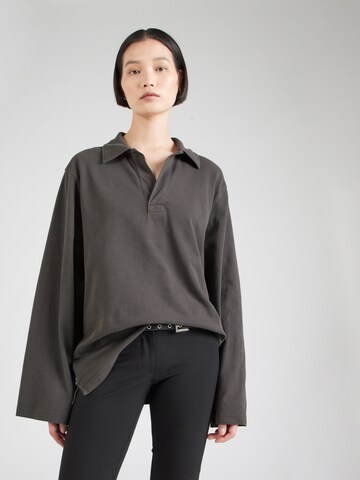 WEEKDAY Shirt in Grey: front