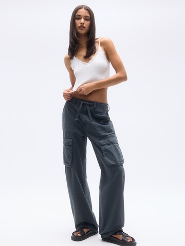 Loosefit Pantaloni cargo di Pull&Bear in grigio