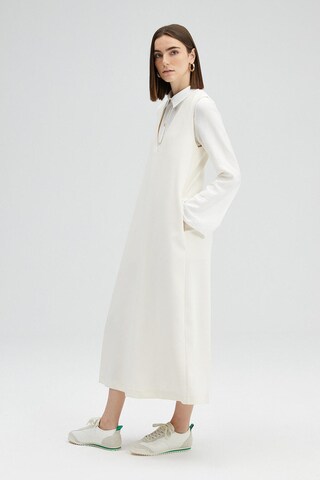 Robe Touche Prive en beige