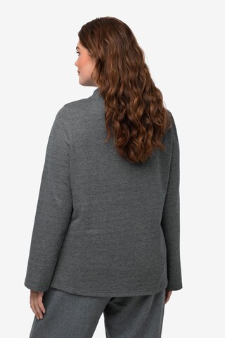 Ulla Popken Sweatshirt in Grijs: voorkant