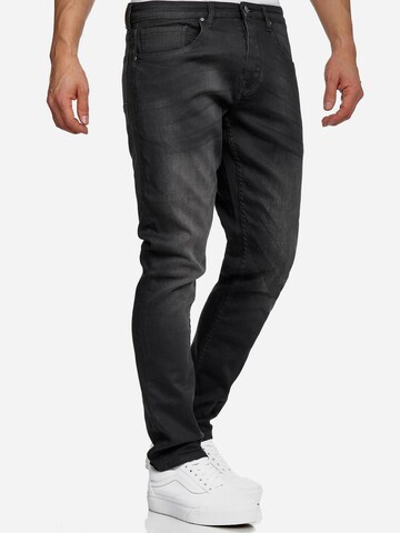 Tazzio Regular Jeans 'A106' in Schwarz