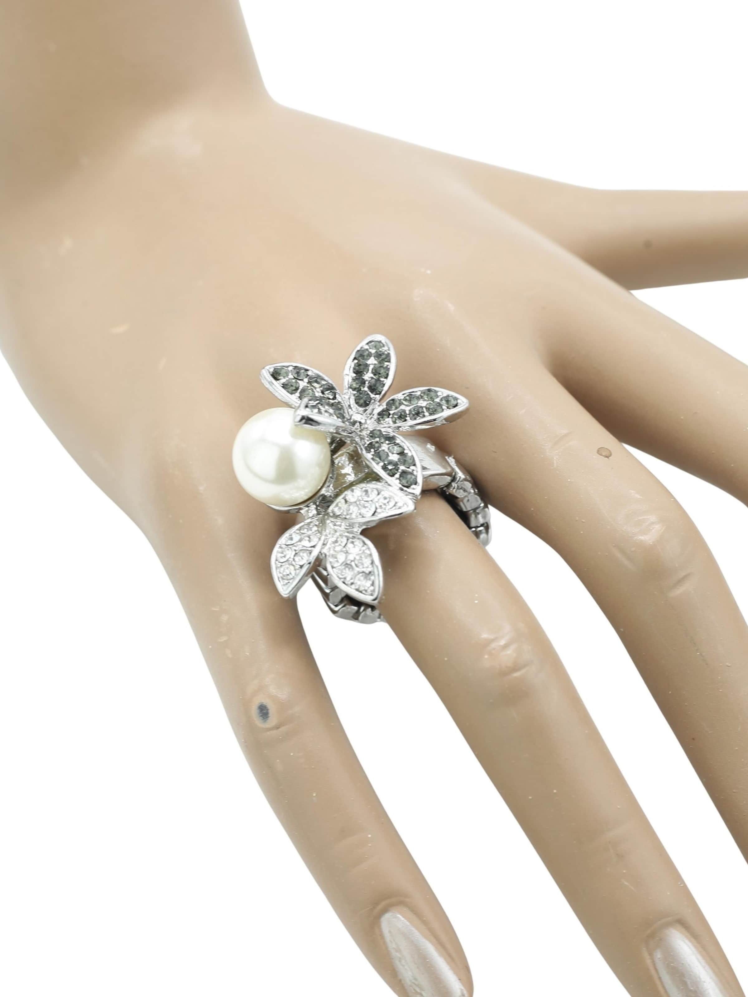 COLLEZIONE ALESSANDRO Ring 'Blütenzauber' in Grey: front