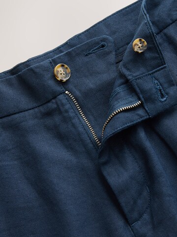 Next Regular Shorts in Blau