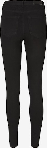 VERO MODA Skinny Jeans 'Tanya' in Schwarz