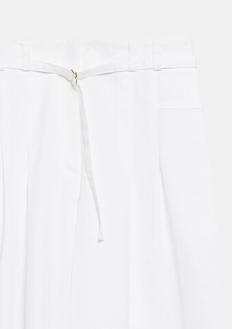 COMMA - Pierna ancha Pantalón plisado en blanco
