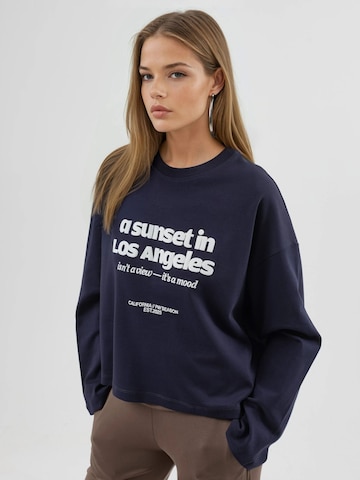 Busem - Camisa em azul: frente