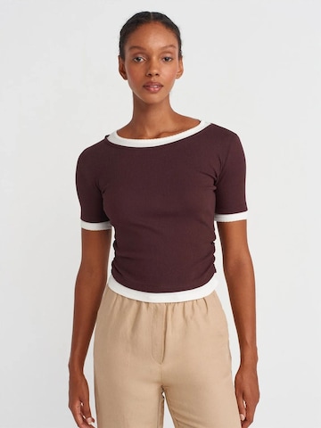 Dilvin T-Shirts in Rot: Vorderseite