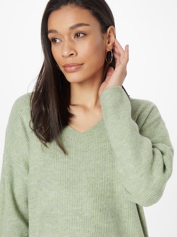 VERO MODA Sweater 'Lefile' in Green